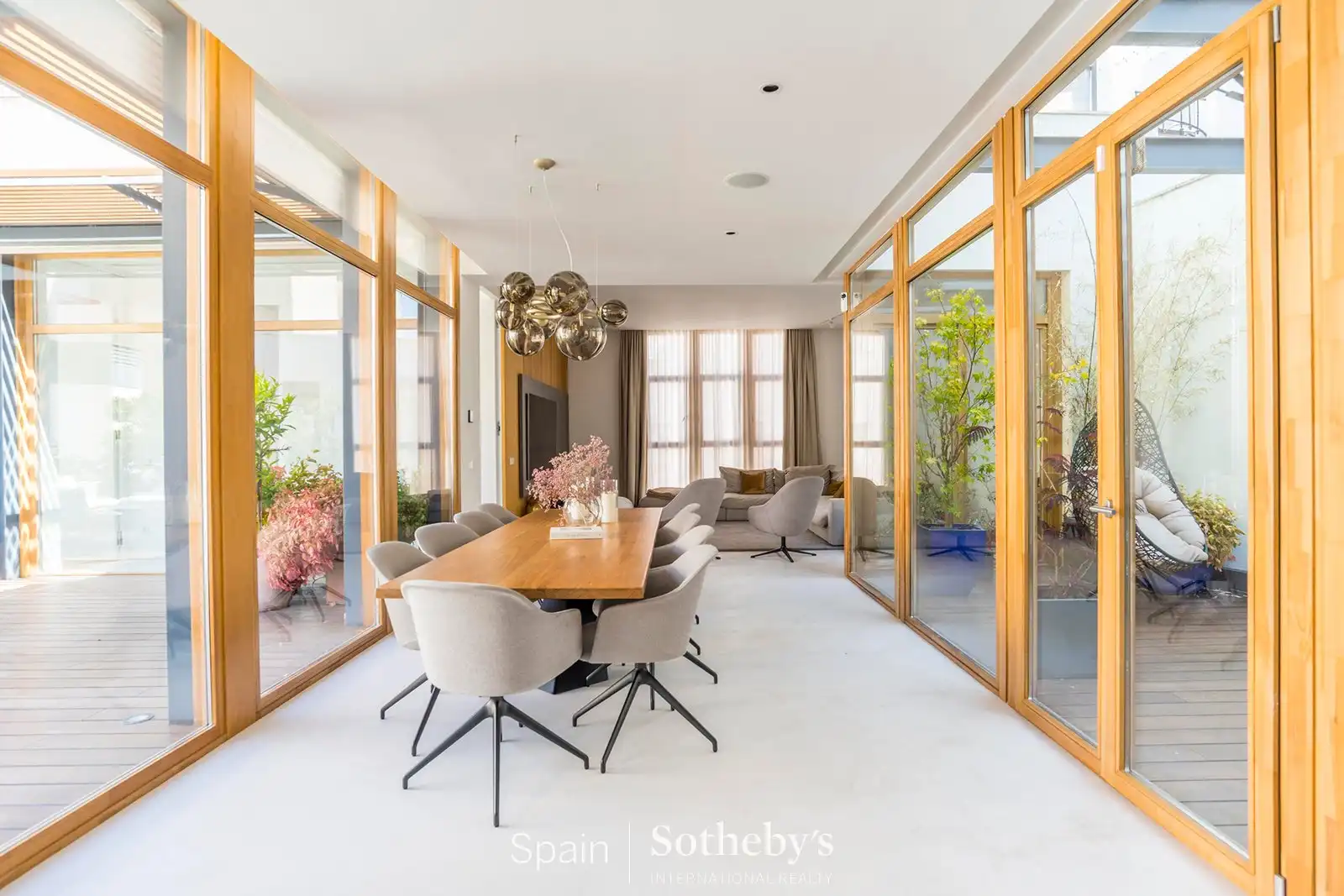 Comedor de Ático en venta en Madrid con Aire acondicionado, Calefacción y Jardín privado