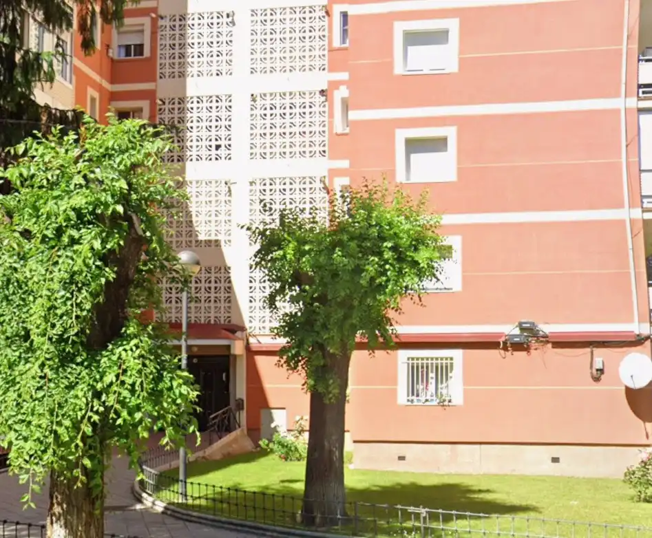 Vista exterior de Piso en venta en Zarzaquemada