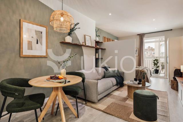 Estudio en Alquiler en Carrer del Comte Borrell en La Nova Esquerra de l'Eixample