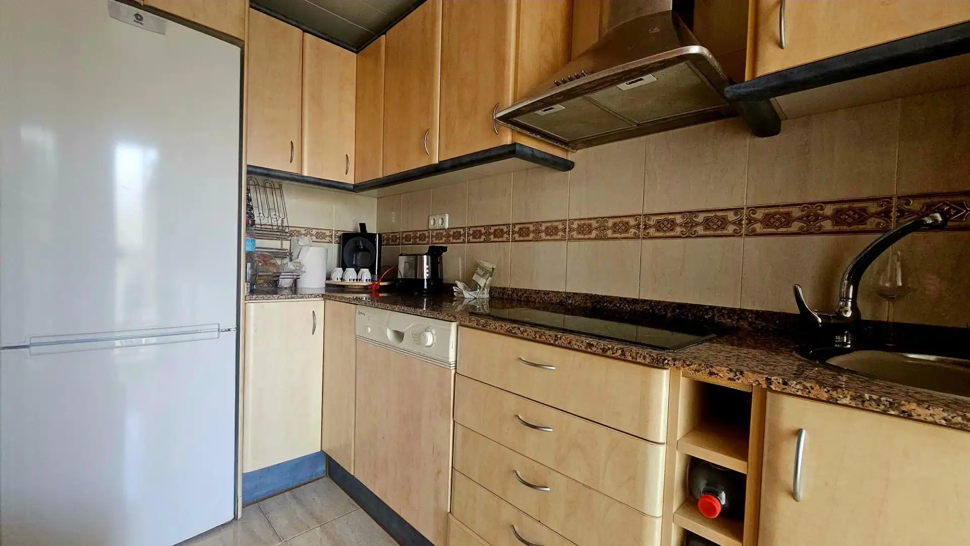 Cocina de Piso de alquiler en Cunit con Aire acondicionado, Terraza y Amueblado
