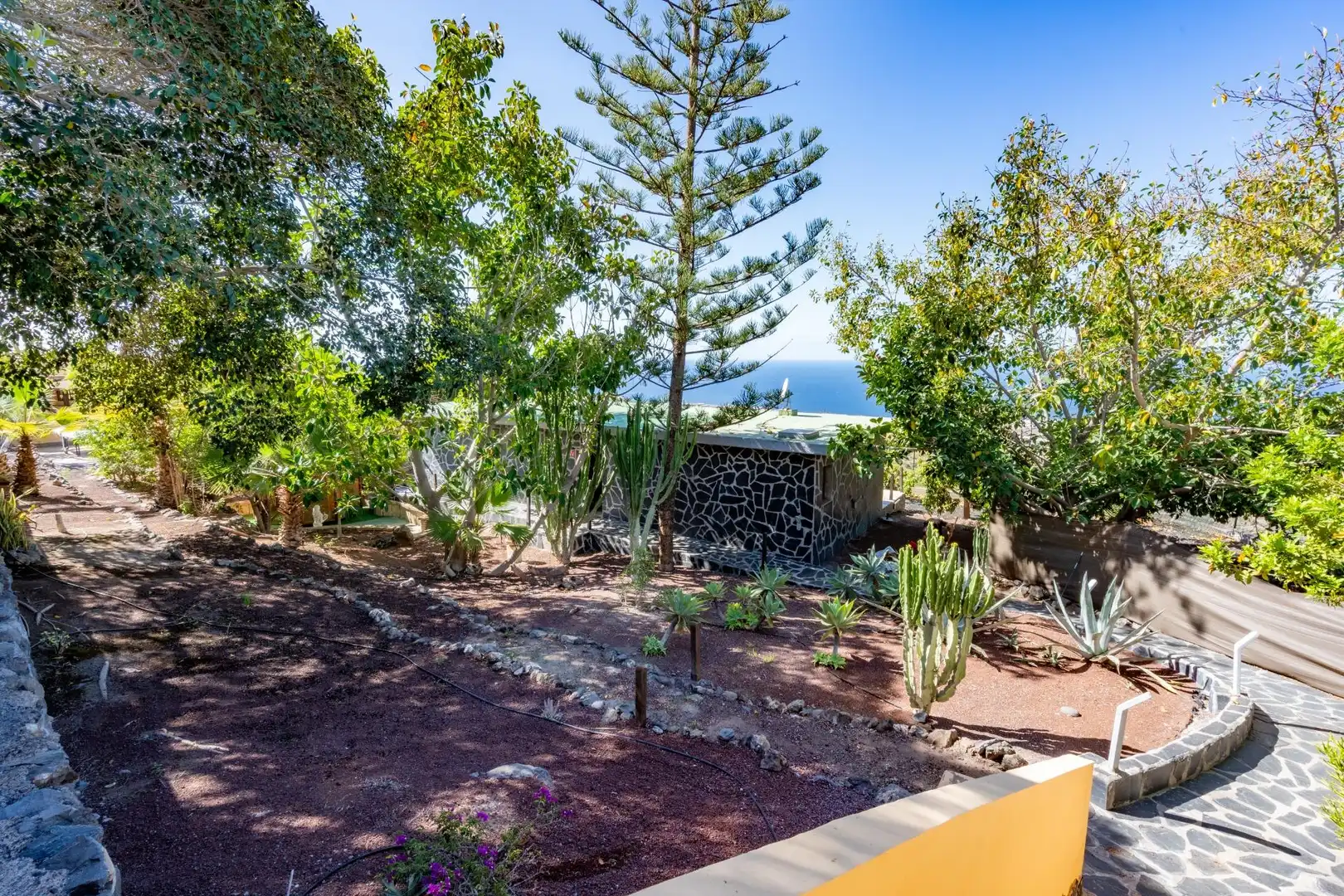 Terrassa de Casa o xalet en venda en Guía de Isora amb Aire condicionat, Jardí privat i Terrassa