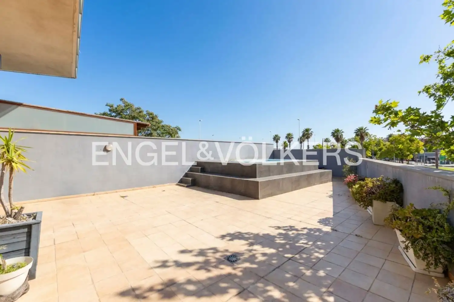 Terrace of Duplexes for sale in Valencia  with Air Conditioner, Heating and Private garden
