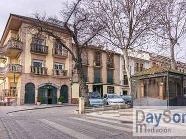 Local commercial à vendre à Paseo de Colombia 38
