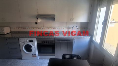 Piso de alquiler para estudiantes de 4 habitaciones y 1 baño en c/ Heredia., imatge 3
