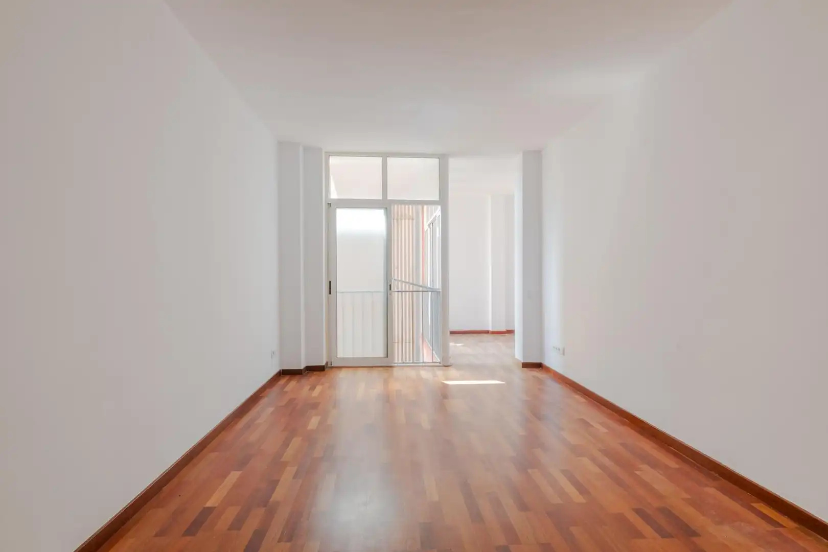 Habitación de Piso en venta en Esplugues de Llobregat con Balcón
