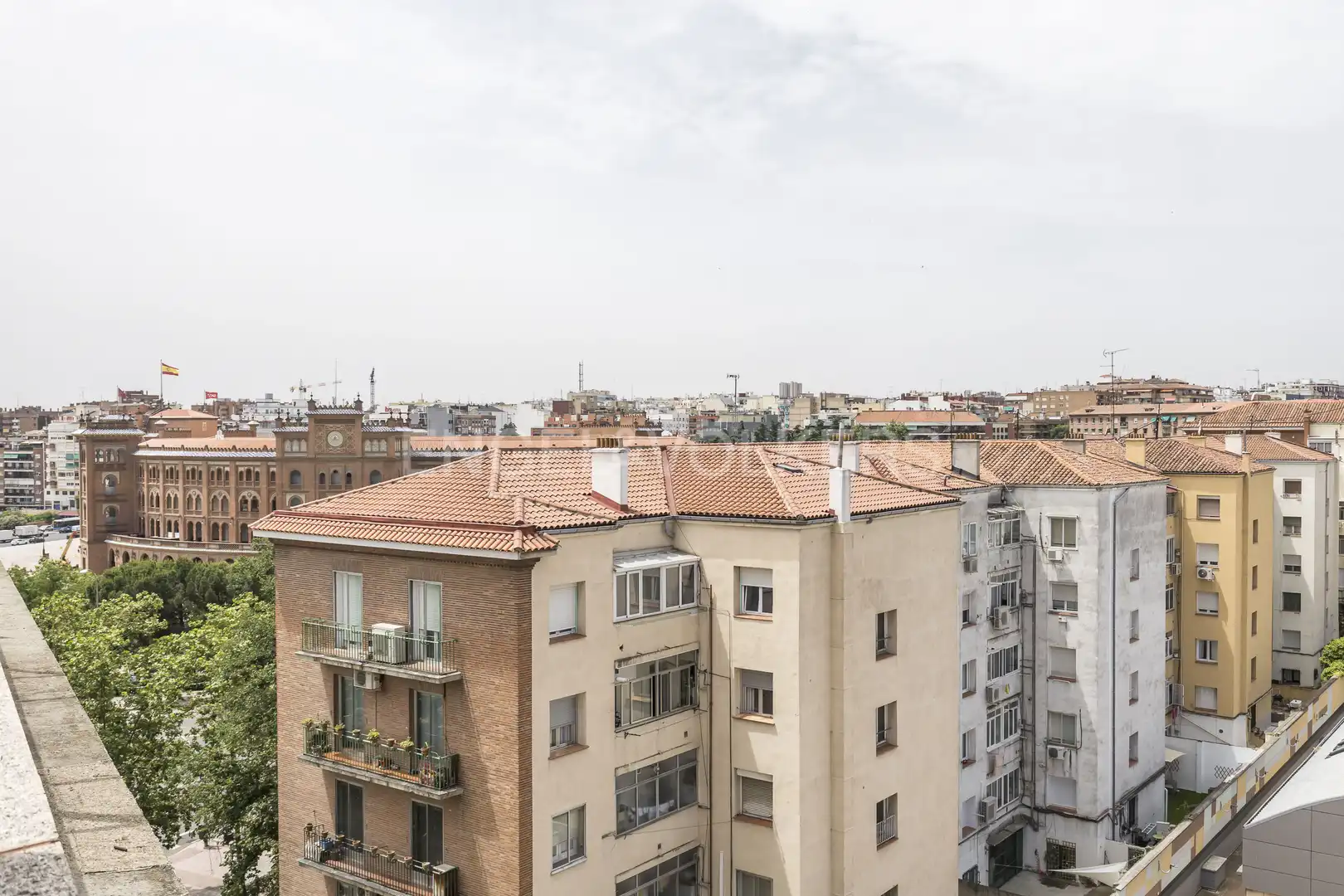 Vista exterior de Ático en venta en Madrid con Calefacción y Terraza