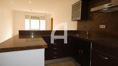 Foto 5 de Pis en venda a Carrer de la Valira, Les Arenes - La Grípia  Can Montllor, Barcelona