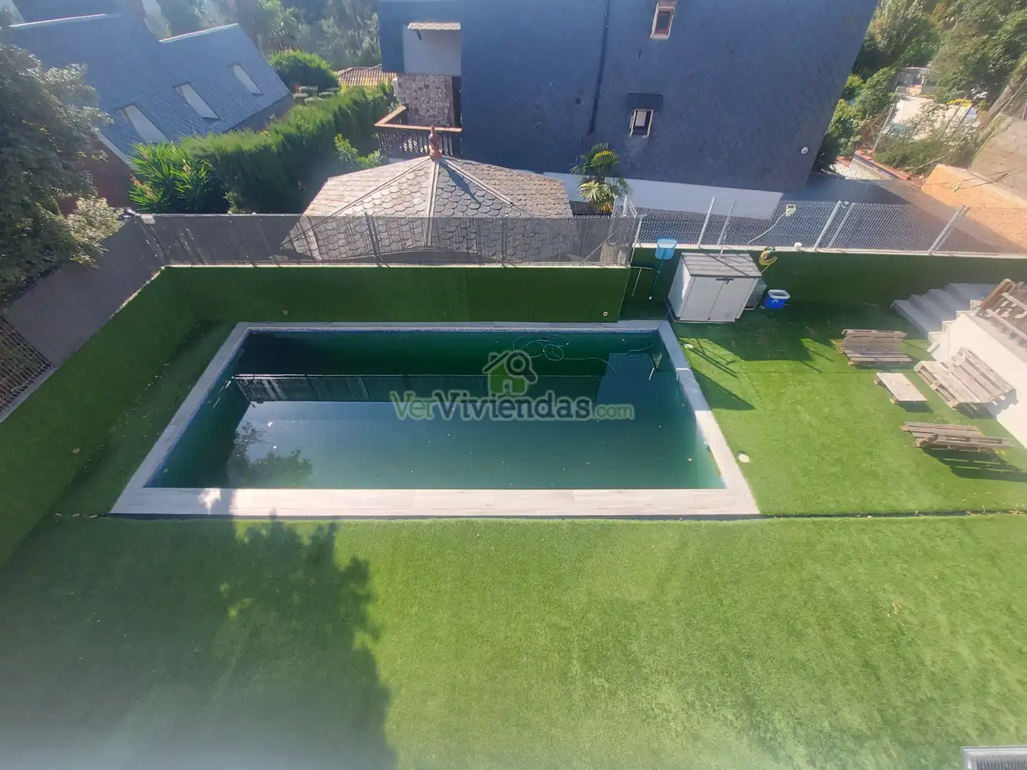 Schwimmbecken von Haus oder Chalet zum Verkauf in Pallejà mit Klimaanlage, Heizung und Privatgarten