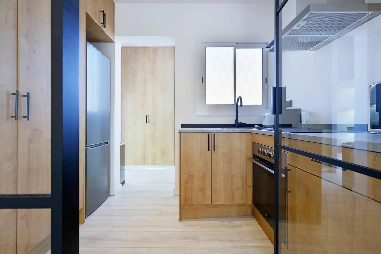 Cuina de Pis en venda en Barcelona amb Aire condicionat, Parquet i Balcó