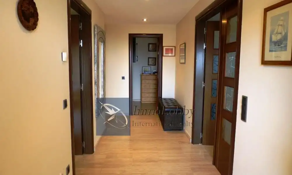 Casa amb terrassa en venda a Carrer Guineu, imagen 24