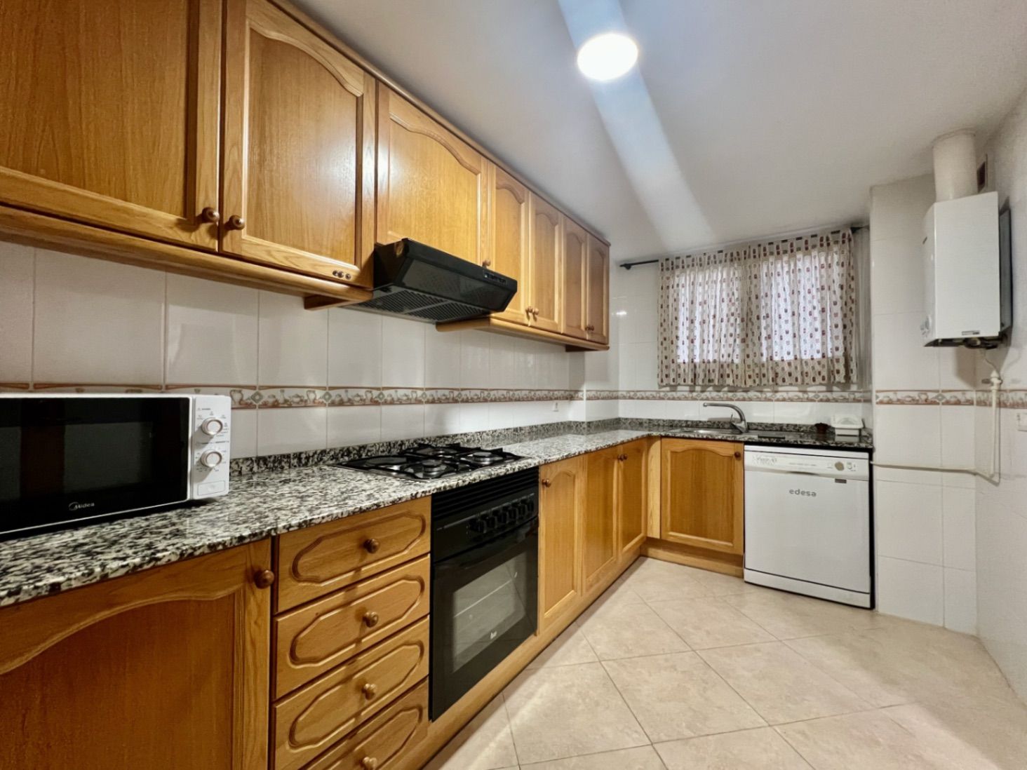 Cuina de Pis en venda en Gata de Gorgos amb Aire condicionat, Calefacció i Terrassa