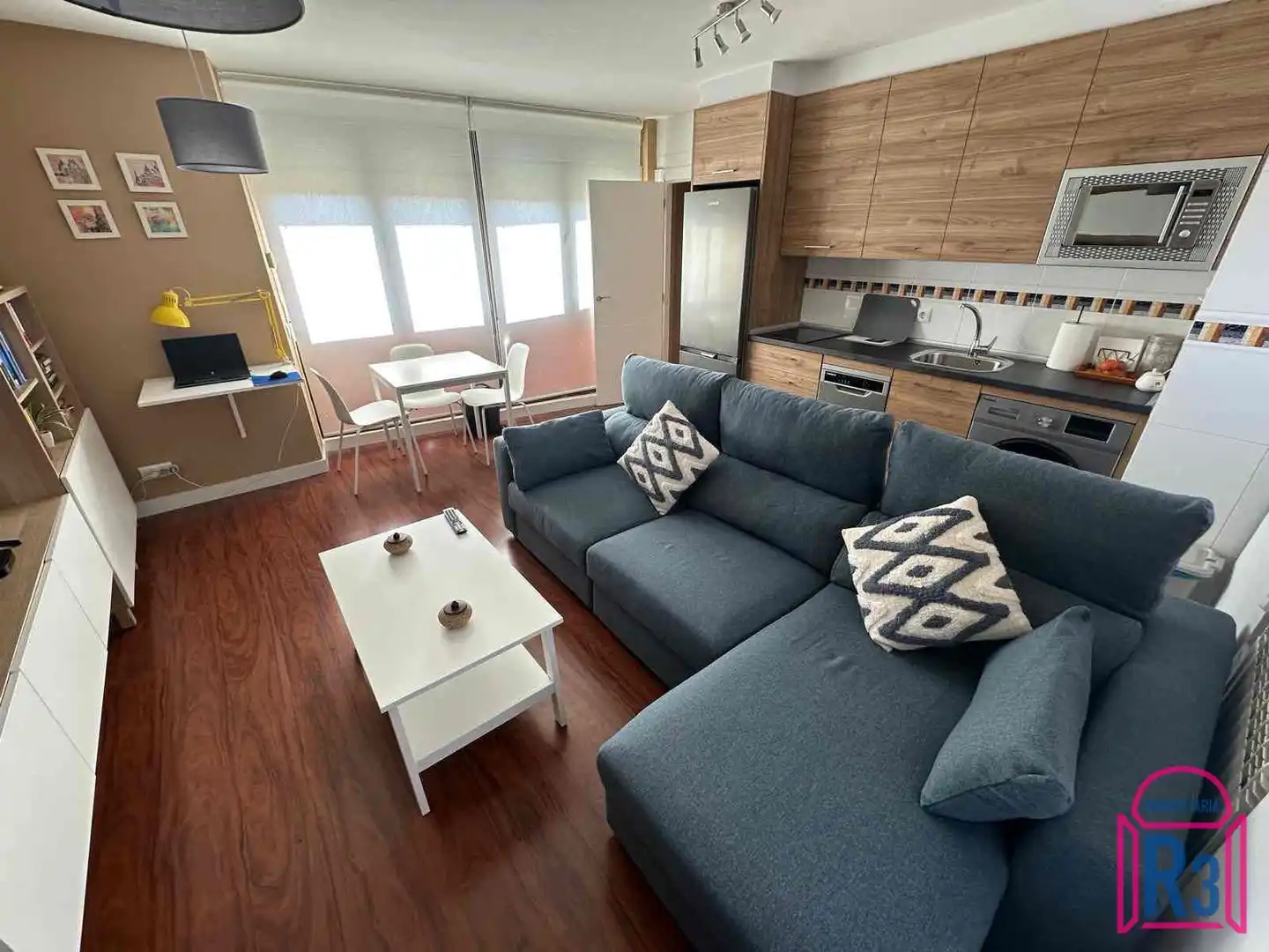 Sala d'estar de Apartament en venda en Sariegos amb Calefacció, Terrassa i Traster