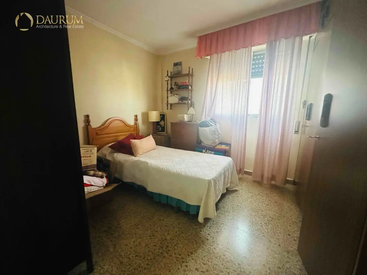 Habitación de Piso en venta en Sevilla con Aire acondicionado y Terraza