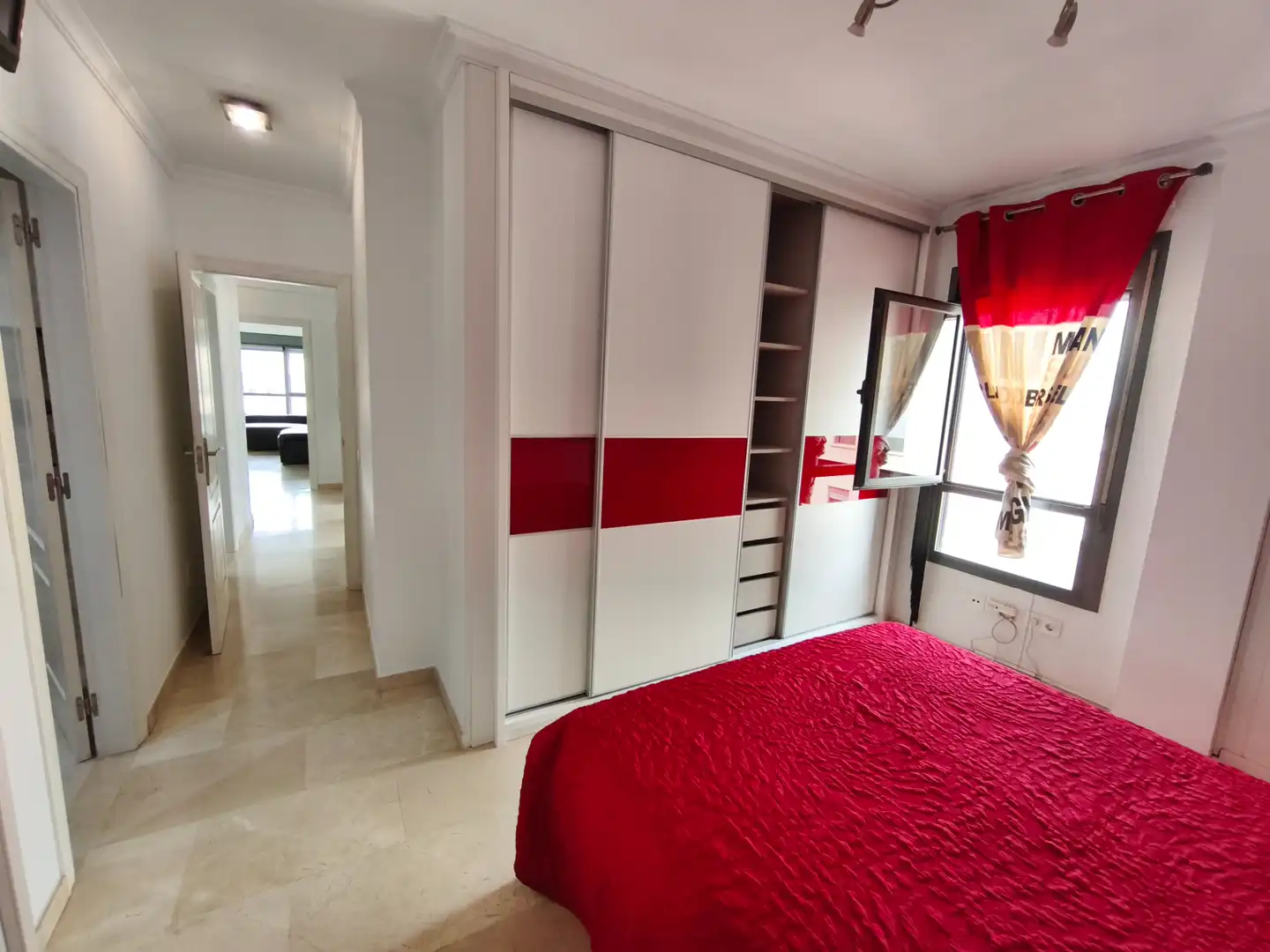 Schlafzimmer von Wohnung zum Verkauf in Las Palmas de Gran Canaria mit Abstellraum und Gemeinschaftspool