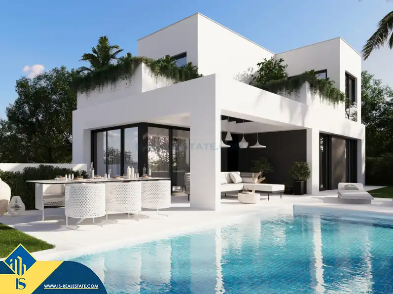 Casa amb piscina en venda a Golf Bahía