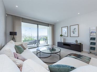 Appartement compact avec piscine à vendre à Estepona Pueblo