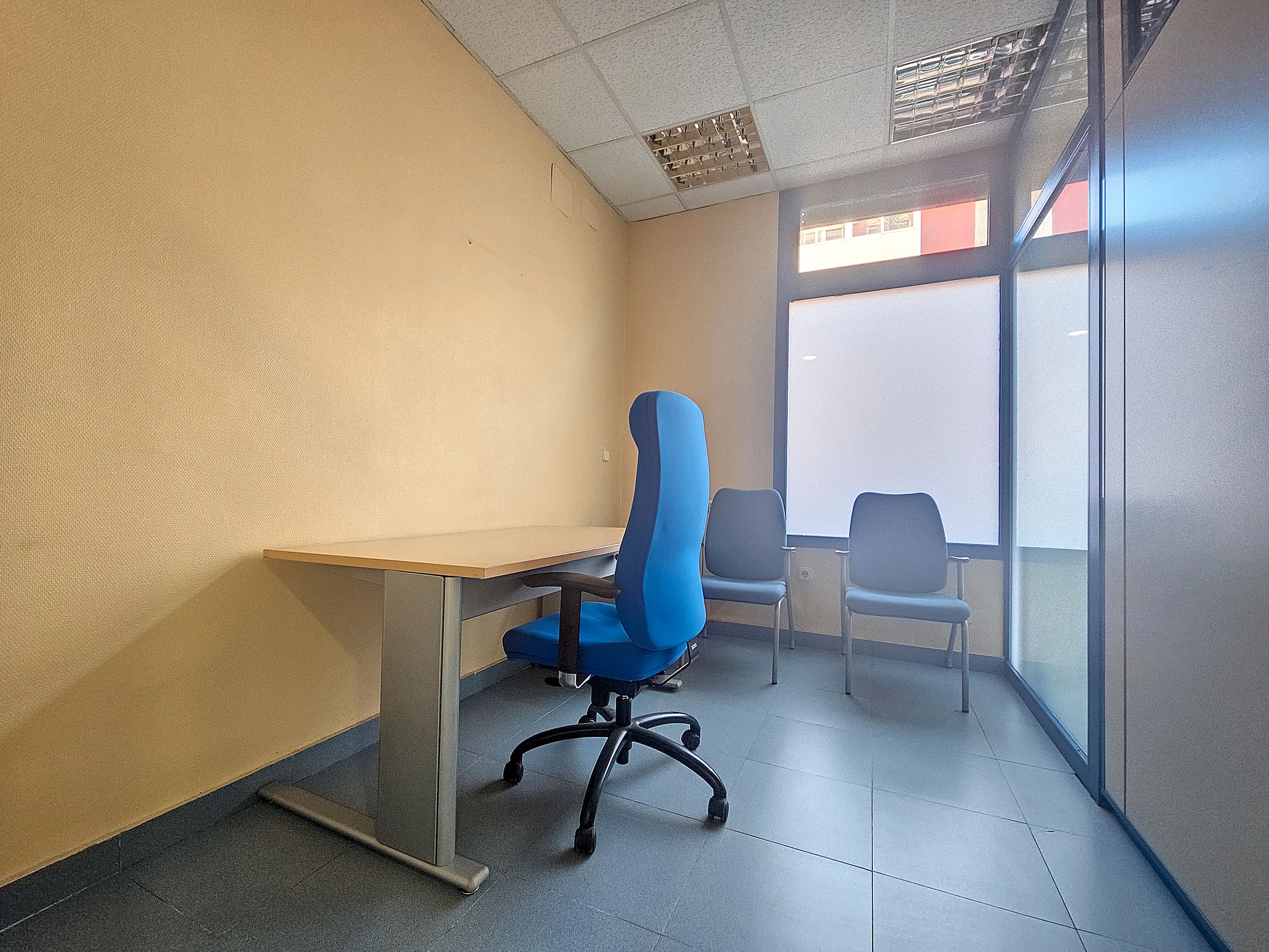 Office for sale in Aranjuez  with Air Conditioner, Storage room and Furnished