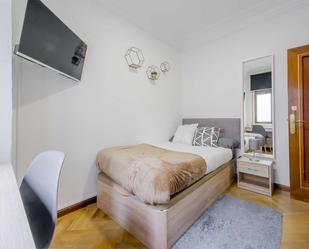 Bedroom of Flat to share in  Madrid Capital  with Terrace