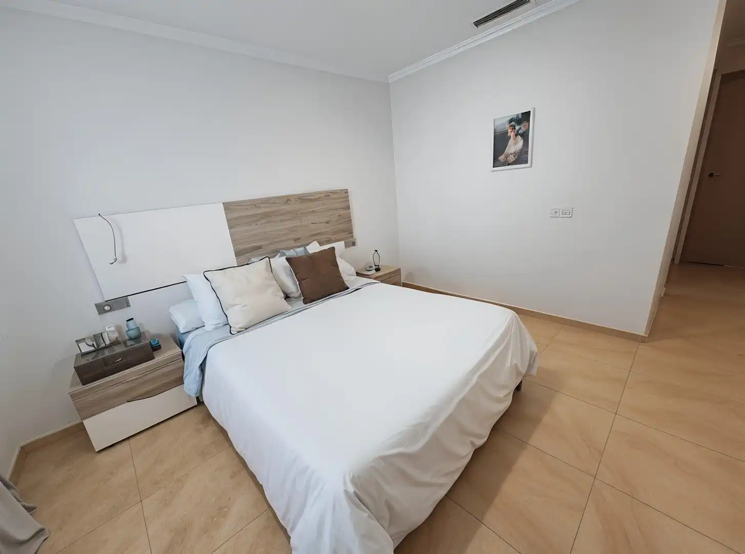 Schlafzimmer von Dachboden zum Verkauf in Benigànim mit Klimaanlage, Heizung und Terrasse