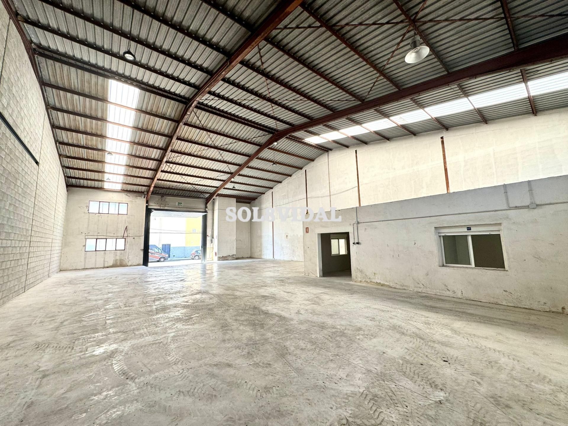 Vista exterior de Nau industrial de lloguer en Catral