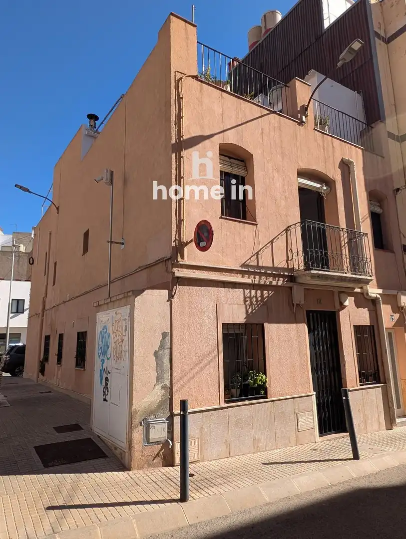 Vista exterior de Piso en venta en La Ràpita con Aire acondicionado y Terraza