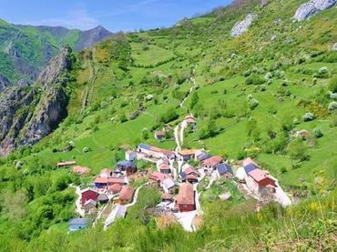 Casa rústica en venda a Somiedo