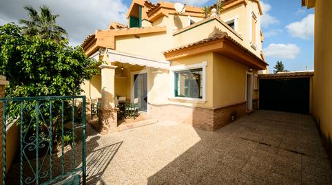 Foto 2 von Einfamilien-Reihenhaus zum Verkauf in Calle F Lui León Cmor, 1, Campoamor, Orihuela