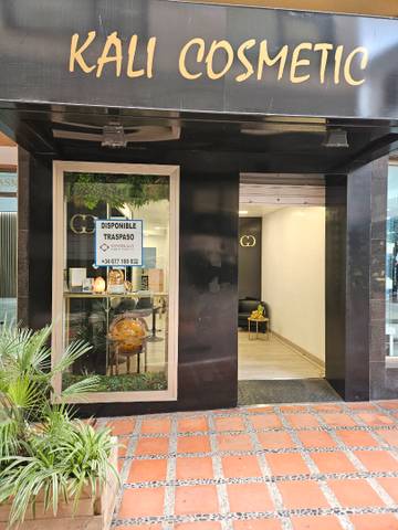 Local comercial en Alquiler en Casco Antiguo