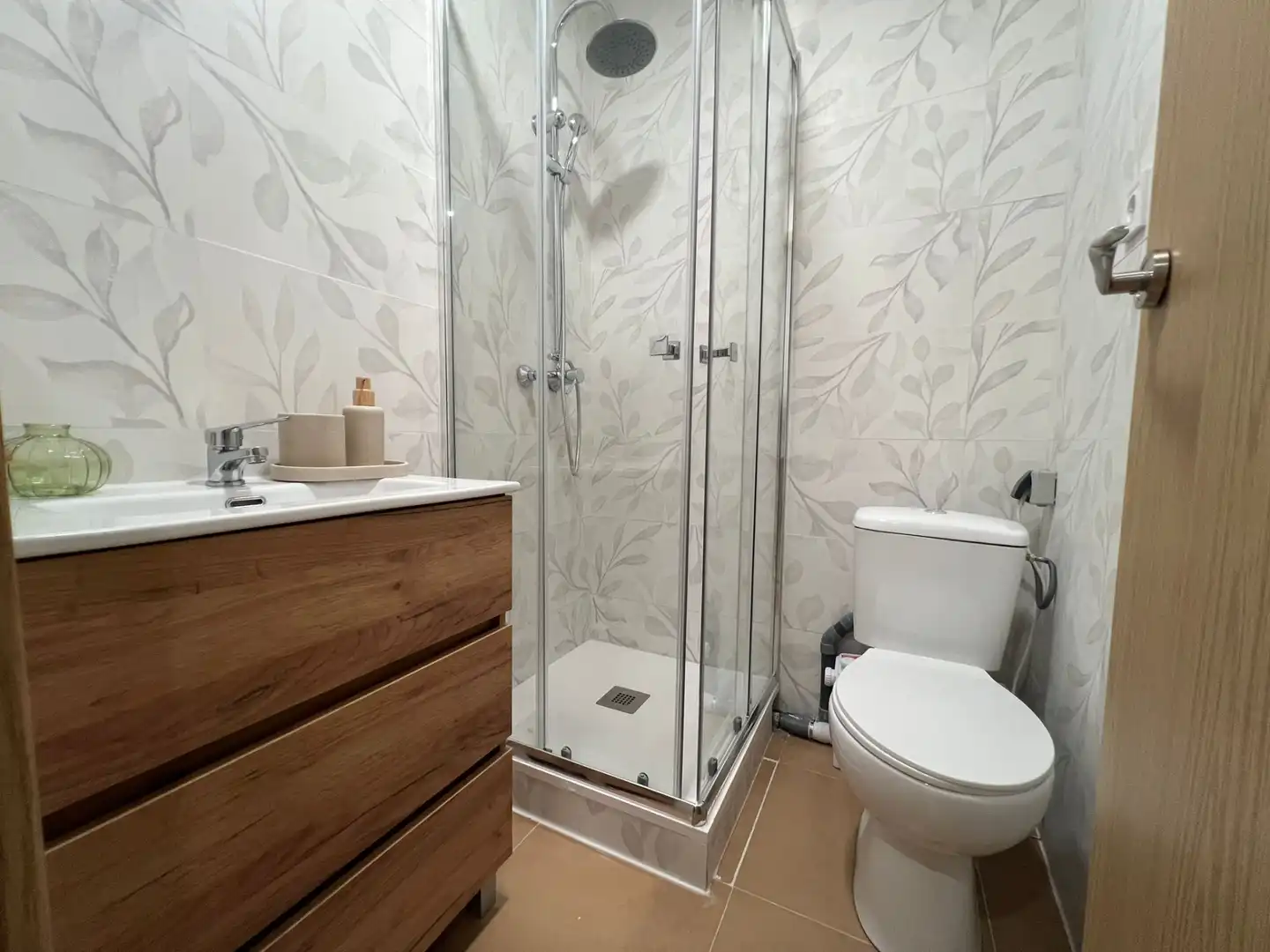 Baño de Piso para compartir en Castellón de la Plana / Castelló de la Plana con Amueblado, Horno y Lavadora