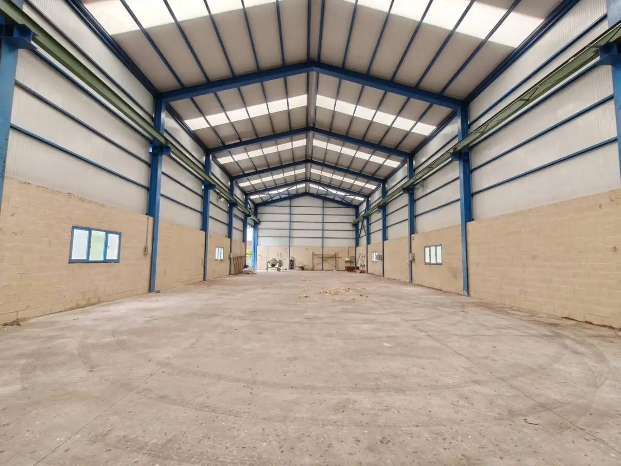 Vista exterior de Nave industrial en venta en Artziniega