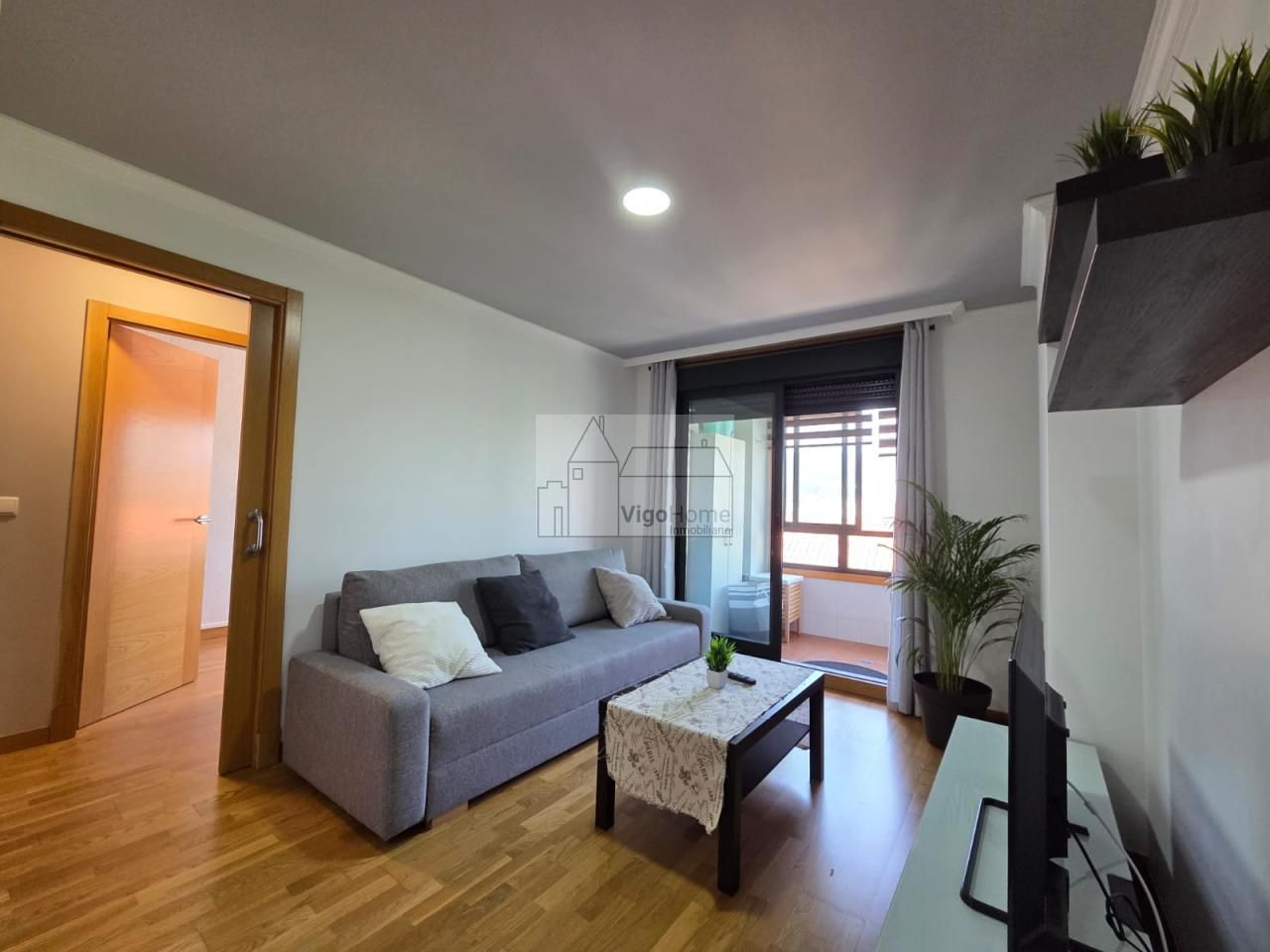 Living room of Flat for sale in Cangas   with Heating, Terrace and Furnished