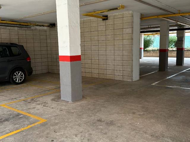 Garaje en Alquiler en Carrer Camp de Mar, 2 en Can Pou - Camp de Mar