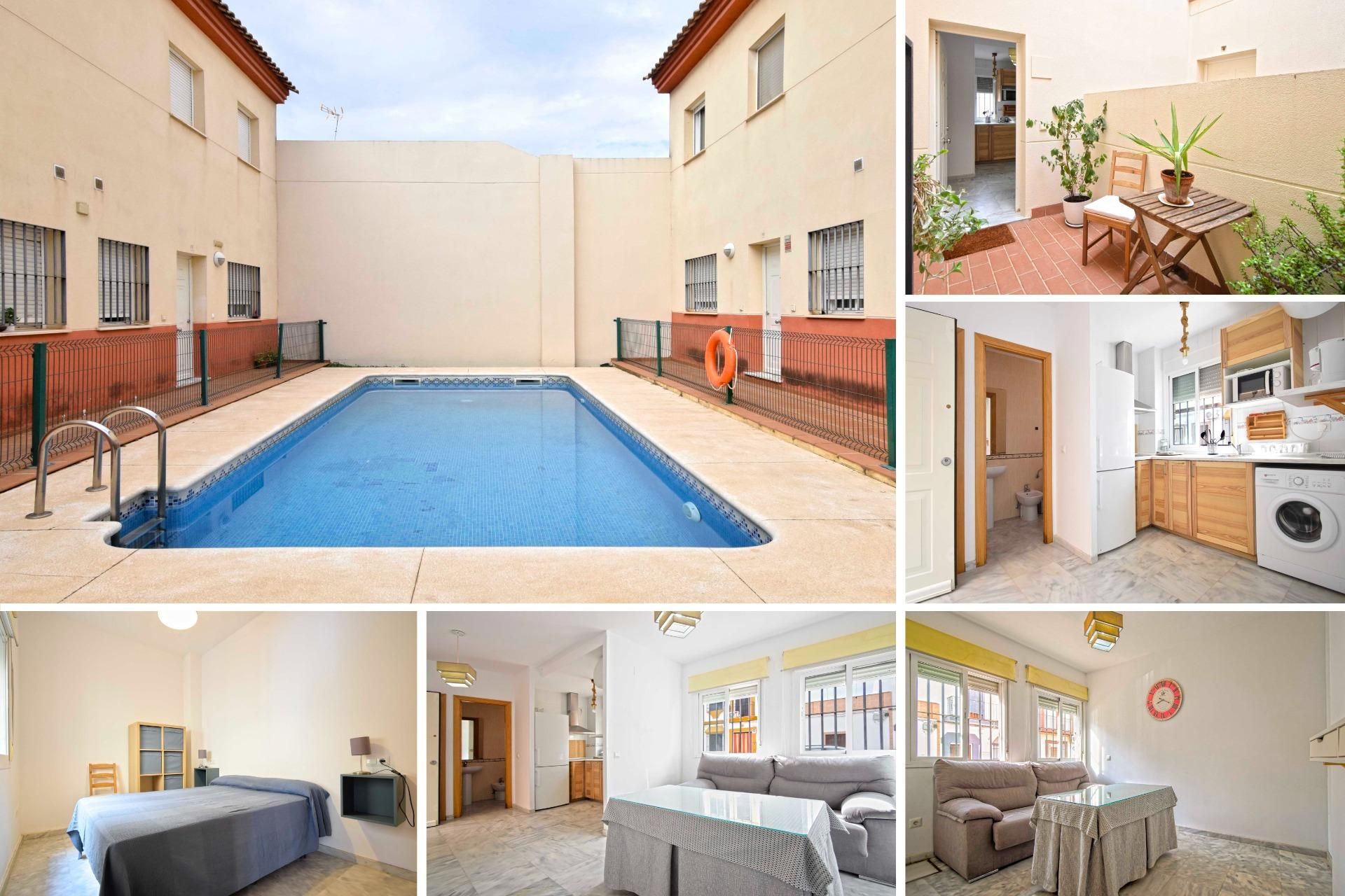 Vista exterior de Apartament en venda en Brenes amb Jardí privat, Terrassa i Piscina comunitària