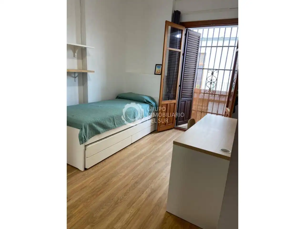 Dormitori de Casa adosada en venda en Puerto Real amb Aire condicionat, Jardí privat i Terrassa