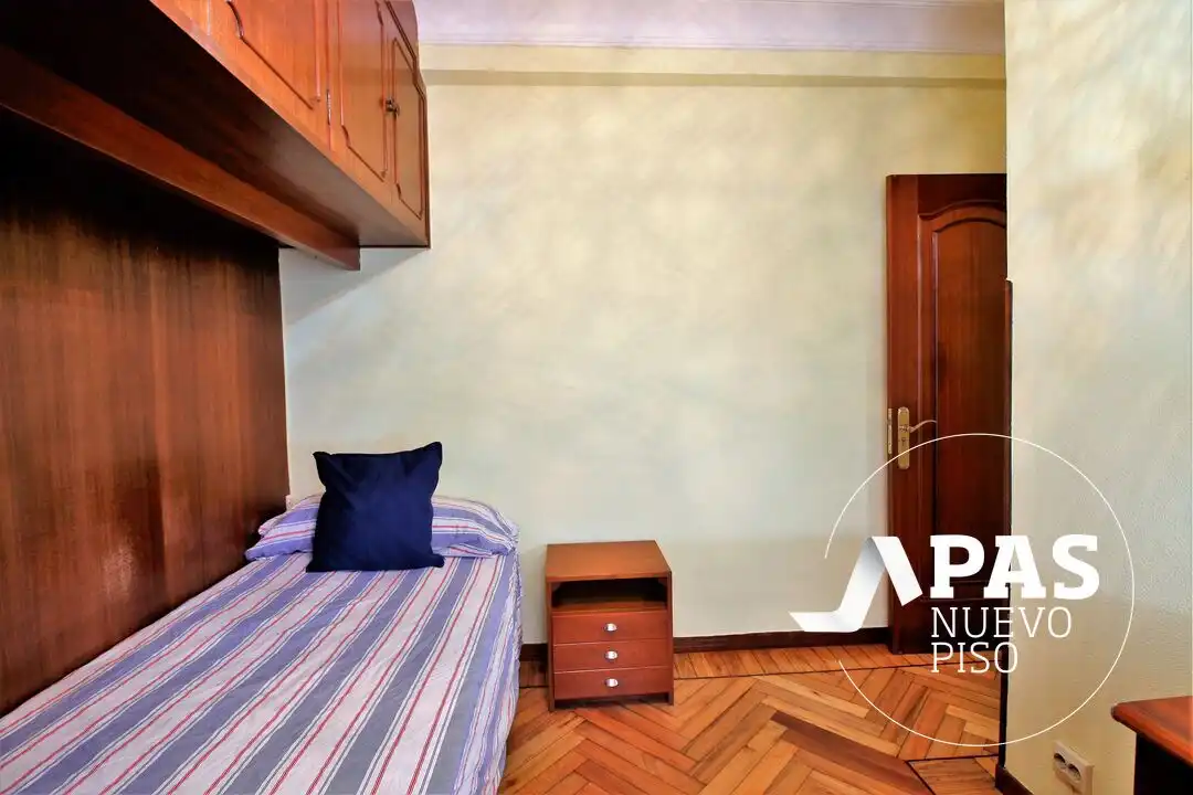 Bedroom of Flat for sale in Santander  with Heating and Furnished