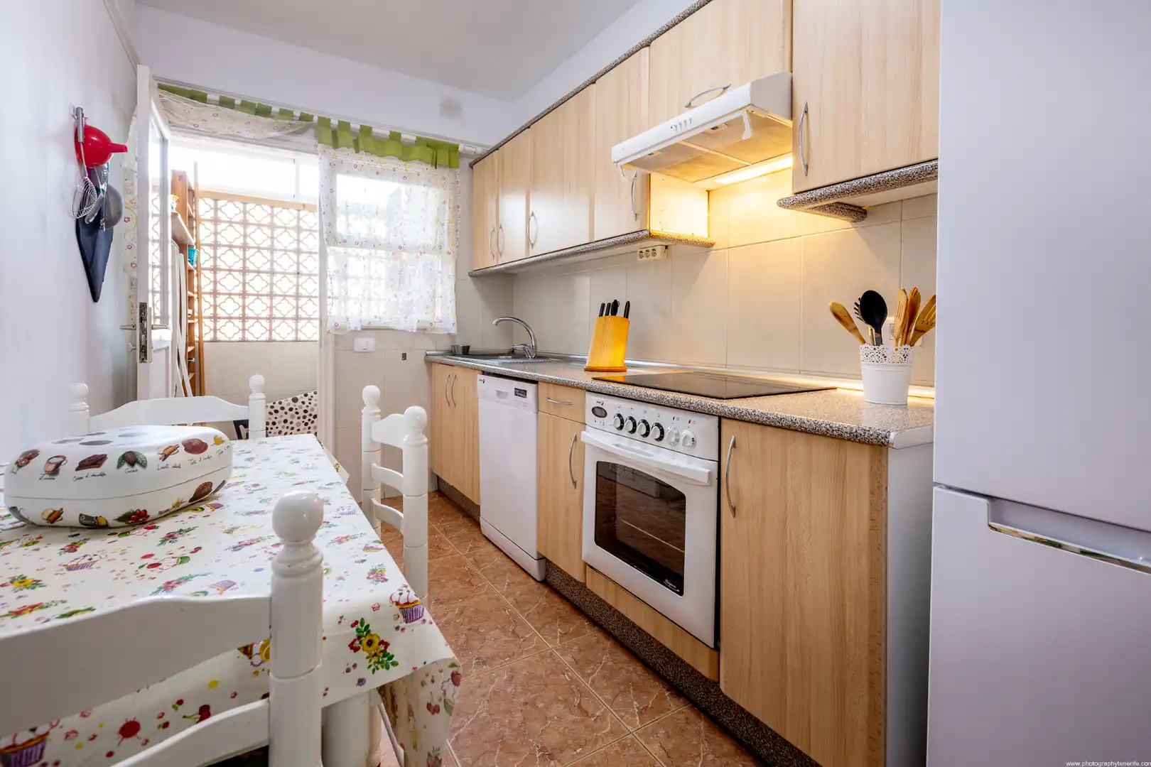 Kitchen of Apartments for rent in Candelaria  with Air Conditioner, Heating and Parquet flooring