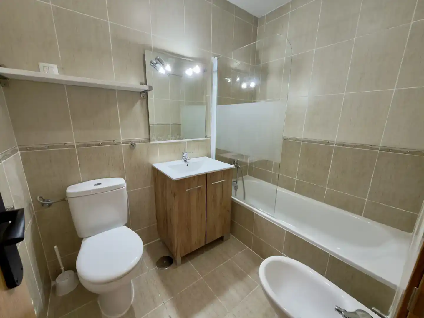 Badezimmer von Maisonette zur Miete in San Martín de Valdeiglesias mit Klimaanlage