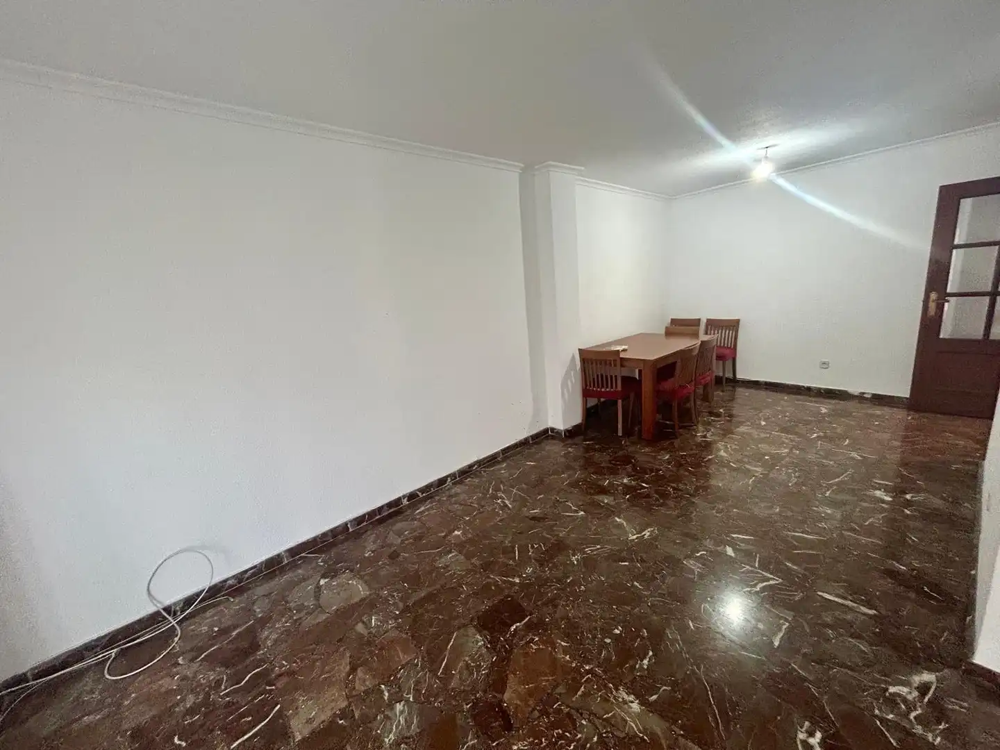 Flat with terrace to rent in Extramurs, imagen 4