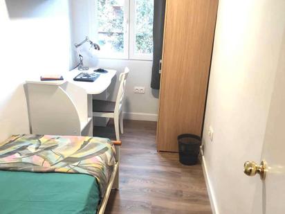 Bedroom of Flat to share in  Valencia Capital  with Furnished, Washing machine and TV