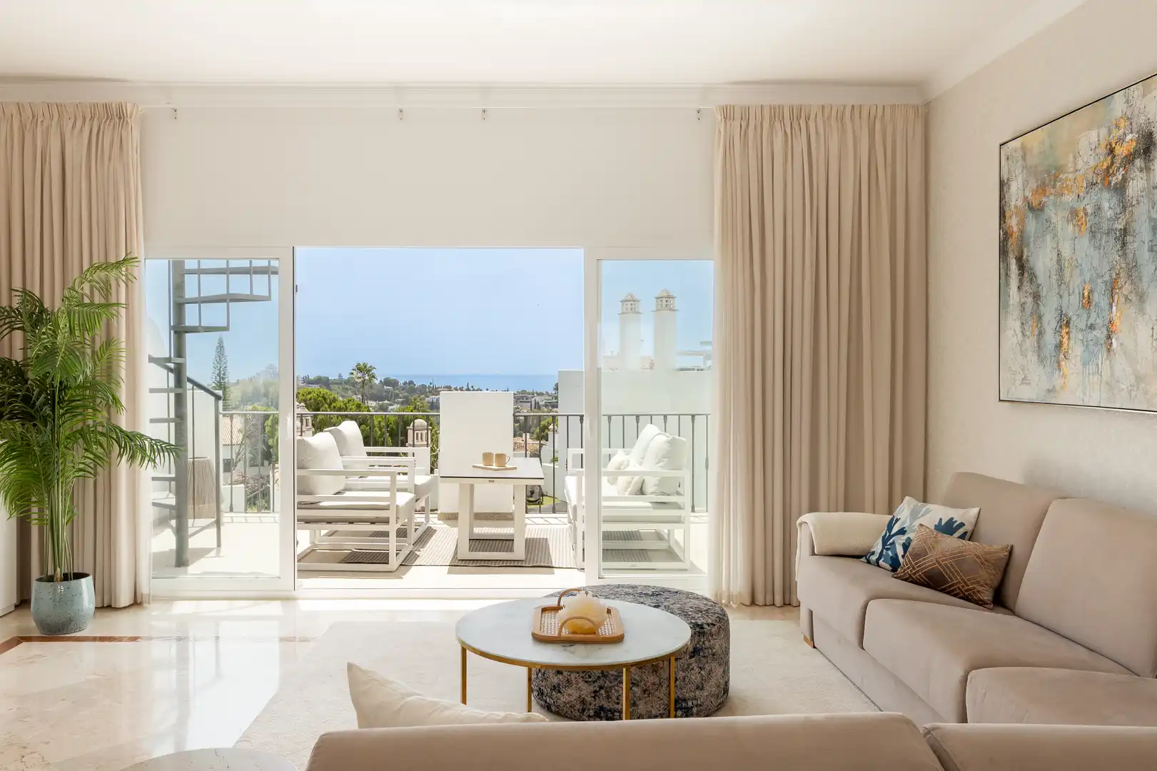 Living room of Attic for sale in Benahavís  with Terrace, Furnished and Oven