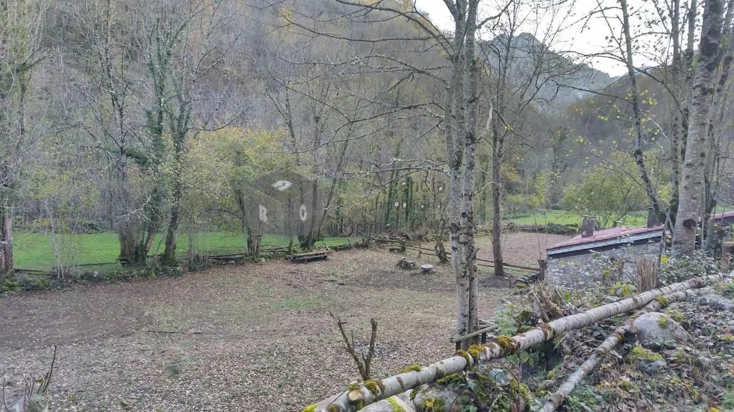 Garten von Country house zum Verkauf in Caso mit Heizung und Privatgarten