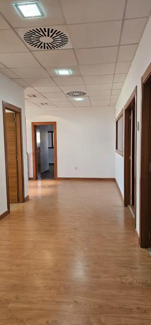 Habitación de Oficina de alquiler en Elche / Elx con Aire acondicionado y Calefacción