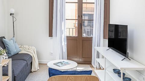 Foto 3 de Apartamento de alquiler en El Raval, Barcelona