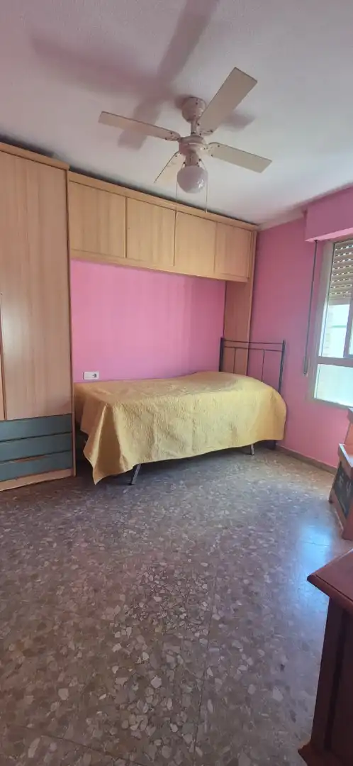 Habitación de Piso en venta en Málaga con Terraza, Trastero y Amueblado