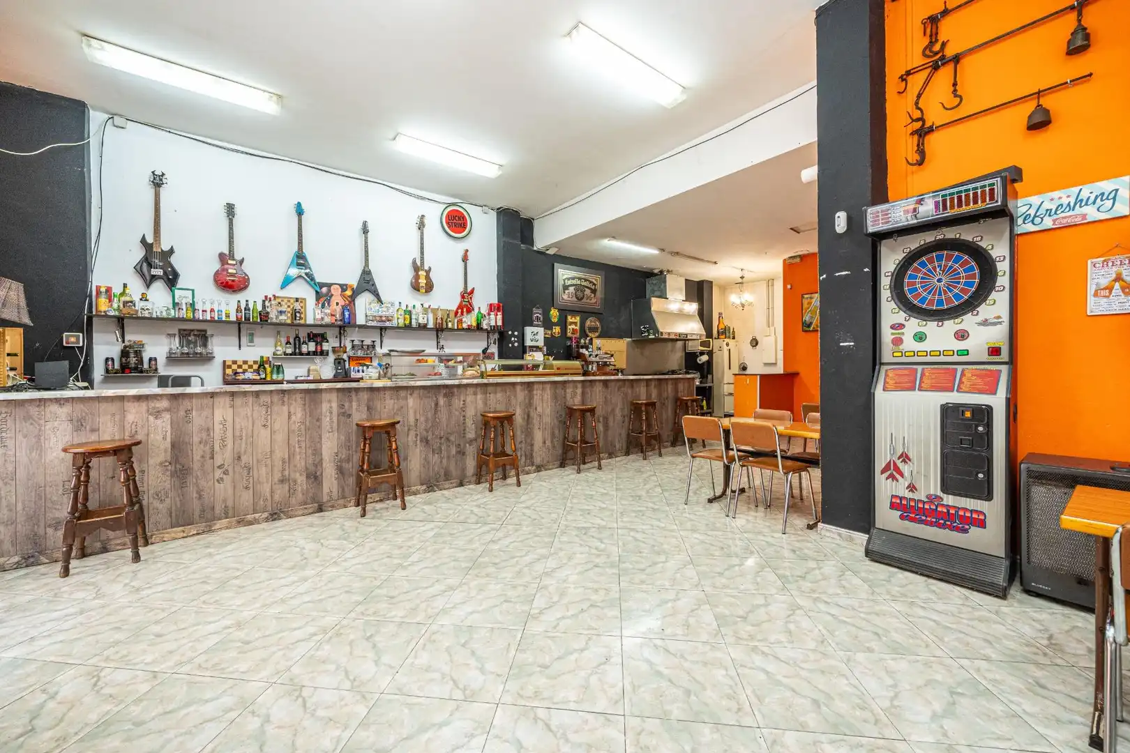 Commercial properties for sale in Carrer de Josep Garcias, 6, Son Gotleu