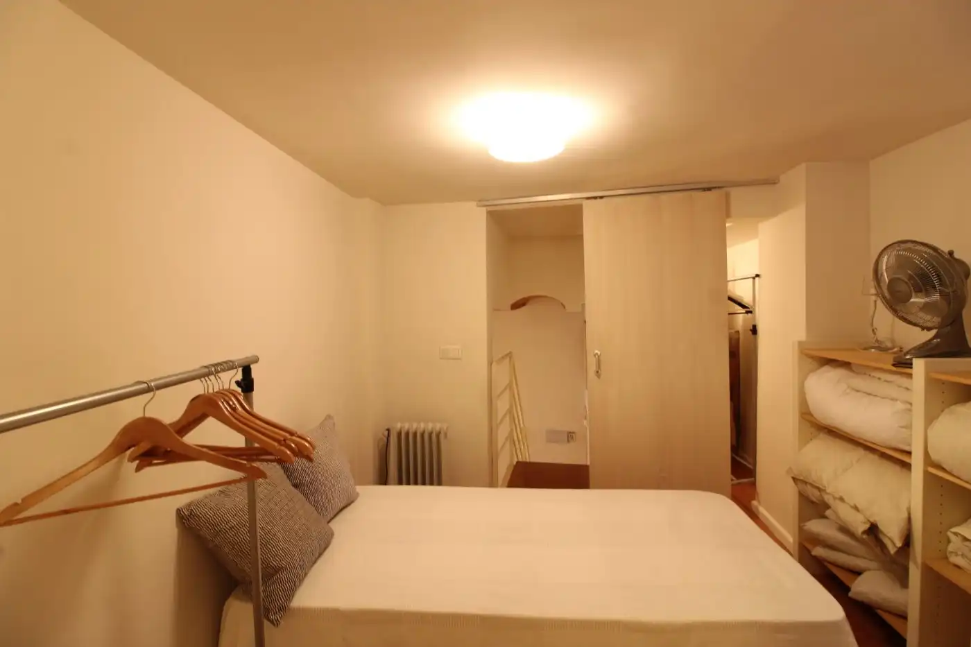 Habitación de Piso en venta en Valencia con Amueblado y Balcón