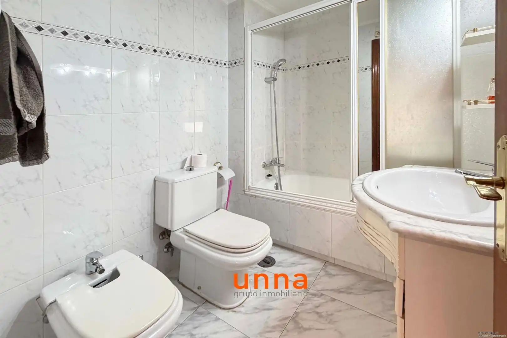 Baño de Piso en venta en Móstoles con Aire acondicionado, Calefacción y Parquet