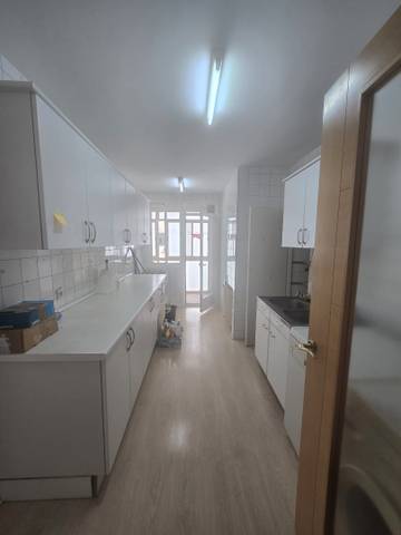 Piso en Alquiler en Calle de Mauricio Legendre en Castilla