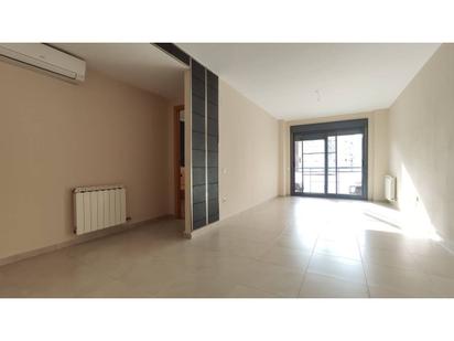 Flat for sale in Amposta  with Air Conditioner, Heating and Balcony