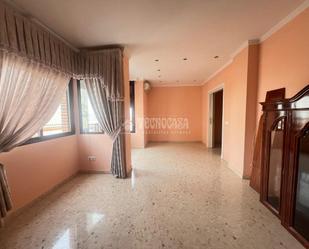 Living room of Flat for sale in Puente Genil  with Air Conditioner, Heating and Storage room